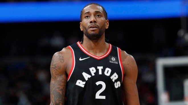 在篮球赛场 在篮球赛场