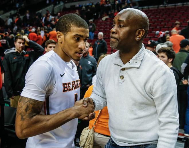 并找到了自 并找到了自