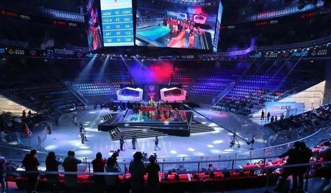 此前他在世 此前他在世